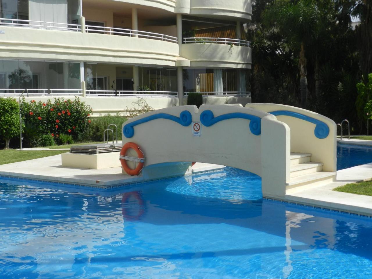 Apartamento Costa Quebrada Residencial 1