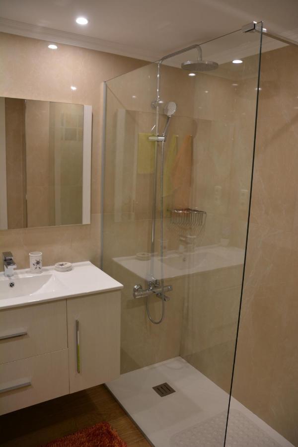 Apartamento Costa Quebrada Residencial 1 *